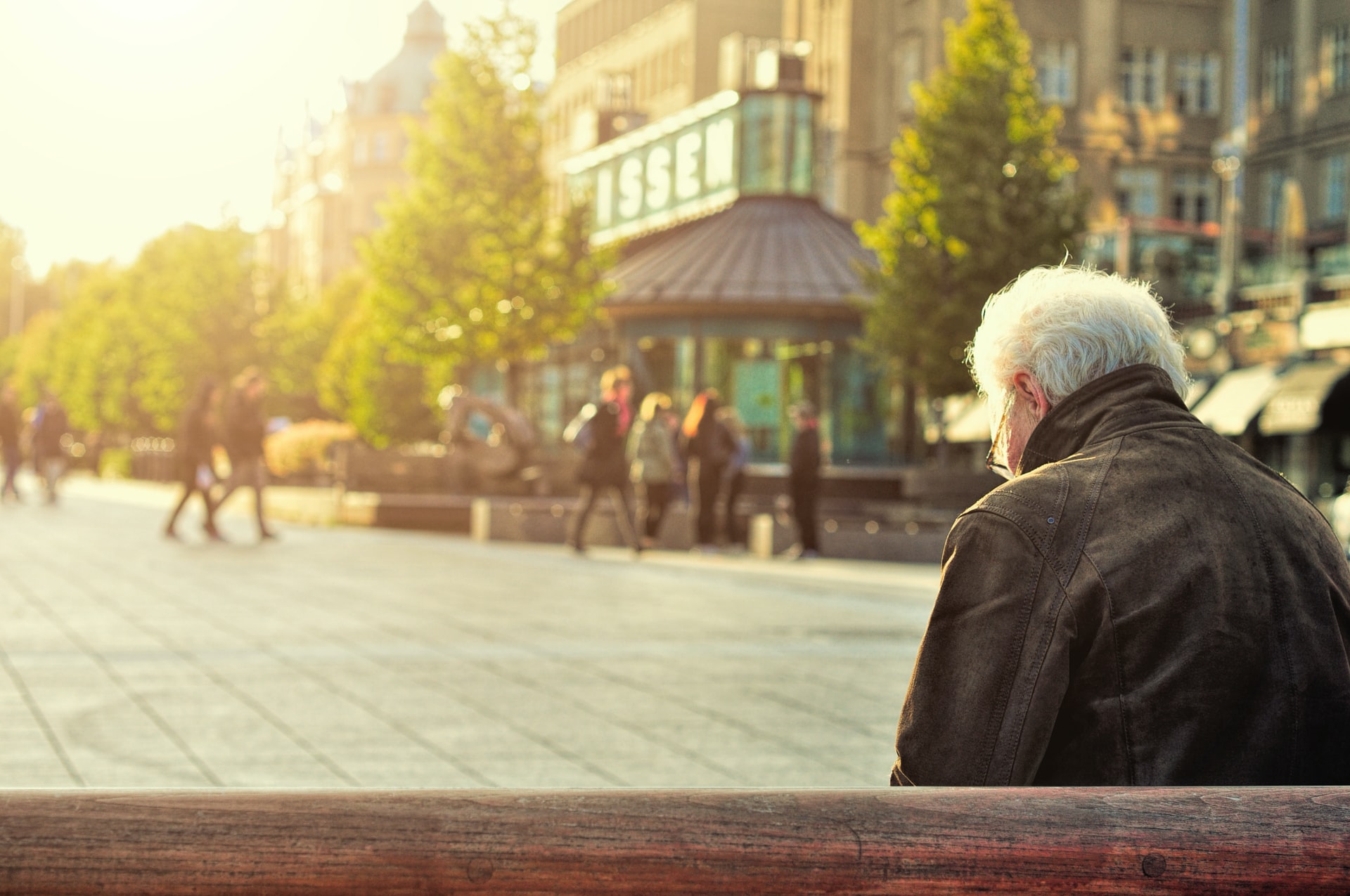 提升老人長期照顧的質量和可及性